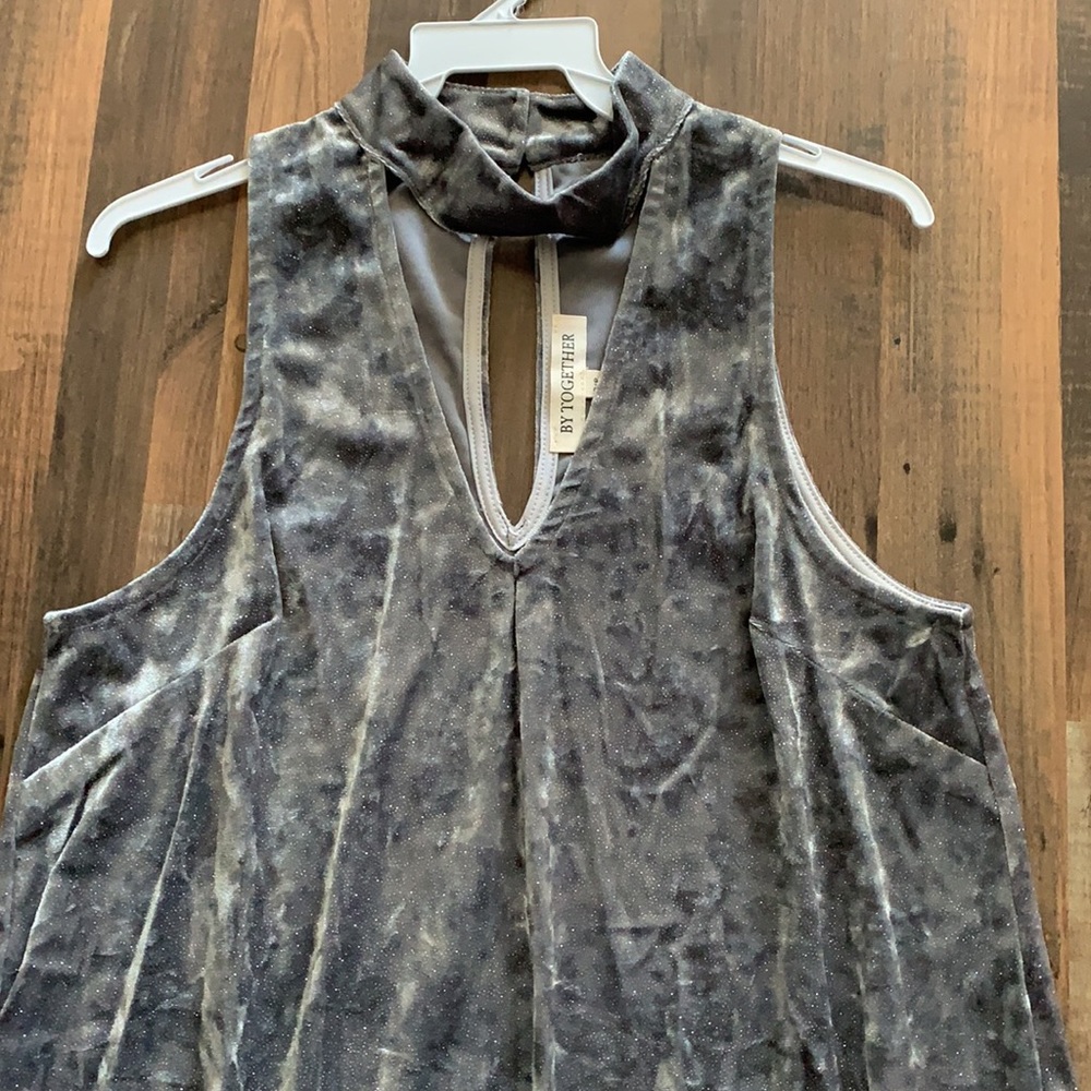 Glitter - Picture 2 of 5